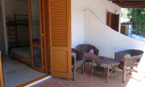 CHAMBRE FAMILIALE DE LA VILLA SARACINA À VULCANO