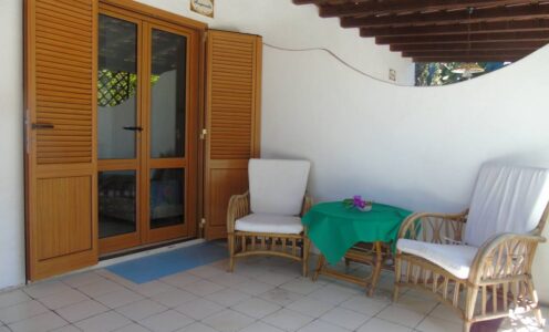 DOUBLE ROOM OF VILLA SARACINA IN VULCANO WITH GARDEN VIEW